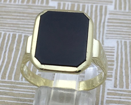 Onyx ring
